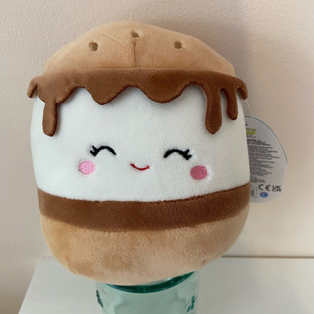 Carmelita Squishmallow